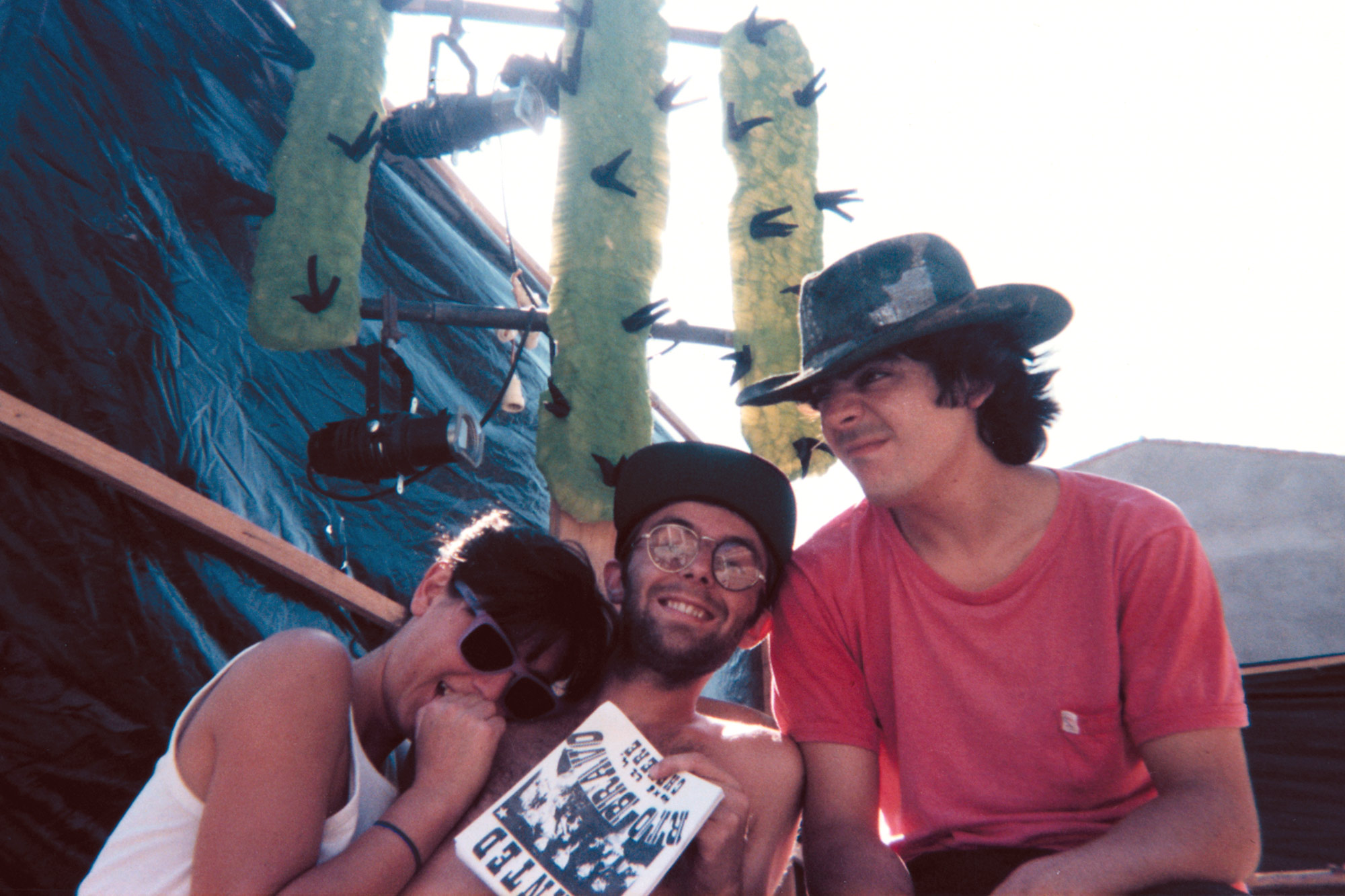 Fran, Xesús Ron e Branca Cendán en Rio Bravo (en Rianxo, en 1991)